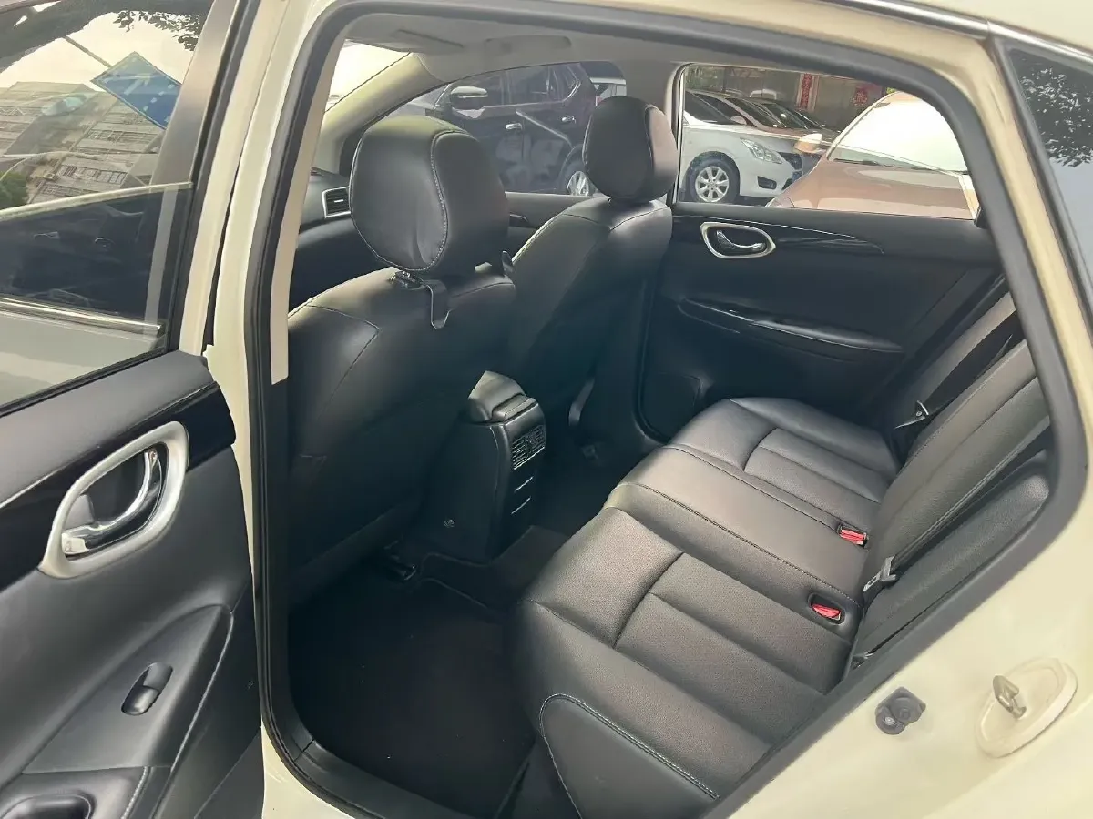 2021 Nissan Sylphy 1.6L 122HP L4 CVT,autocango,china used car exporter,china ev exporter,chinese used car exporter,chinese used ev exporter