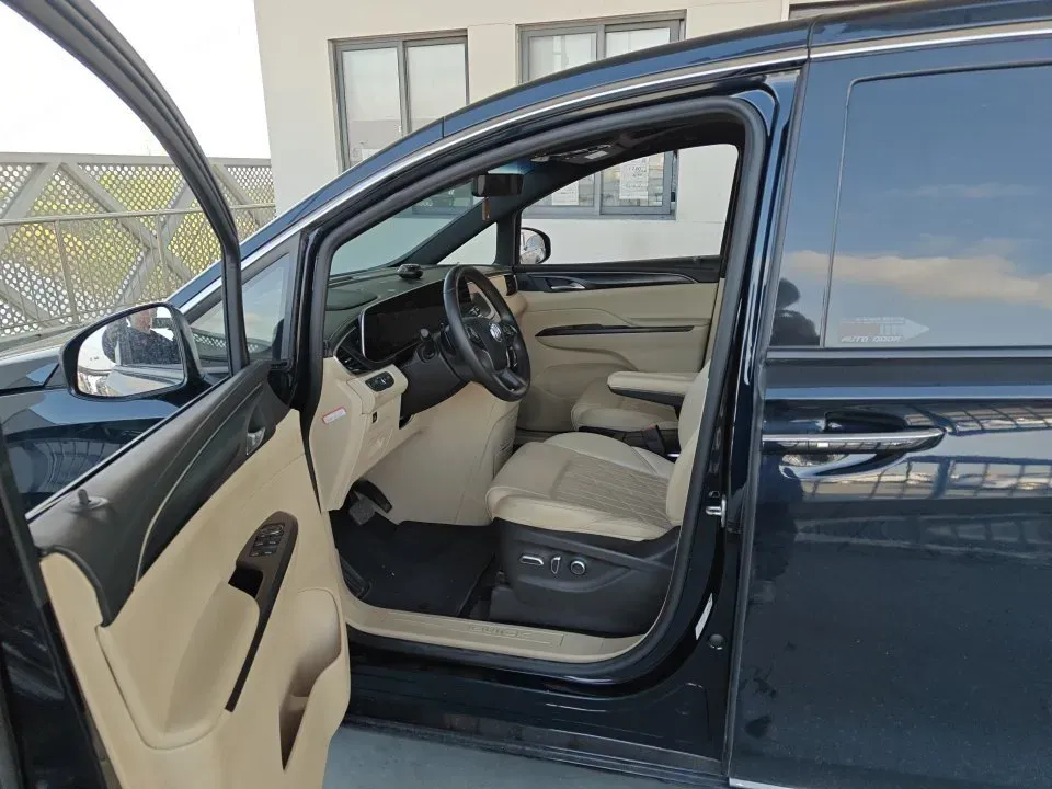 2022 Buick GL8 2.0T 237HP L4 9AT,autocango,china used car exporter,china ev exporter,chinese used car exporter,chinese used ev exporter