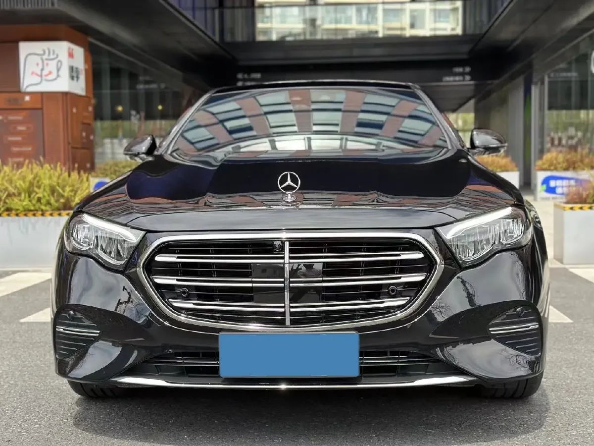 2025 Mercedes-Benz E Class 2.0T 258HP L4 9AT,autocango,china used car exporter,china ev exporter,chinese used car exporter,chinese used ev exporter