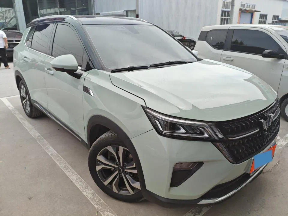 2021 WuLing XingChen 1.5T 147HP L4 CVT,autocango,china used car exporter,china ev exporter,chinese used car exporter,chinese used ev exporter