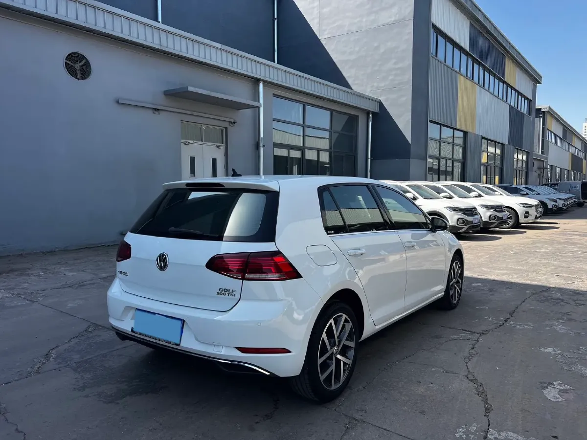 2020 Volkswagen Golf 1.2T 116HP L4 7DCT,autocango,china used car exporter,china ev exporter,chinese used car exporter,chinese used ev exporter