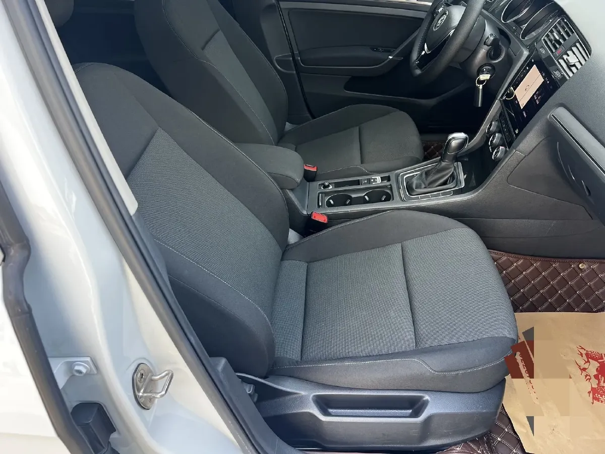 2020 Volkswagen Golf 1.2T 116HP L4 7DCT,autocango,china used car exporter,china ev exporter,chinese used car exporter,chinese used ev exporter