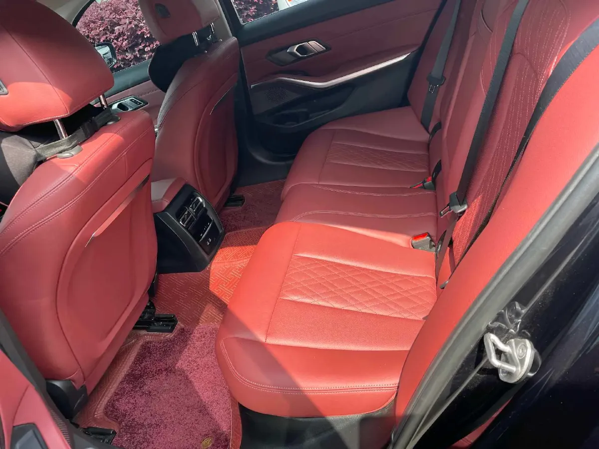 2023 BMW 3 Series 2.0T 156HP L4 8AT,autocango,china used car exporter,china ev exporter,chinese used car exporter,chinese used ev exporter