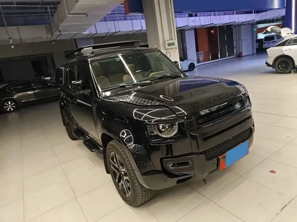 2023 Land Rover Defender 3.0T 400HP L6 8AT,autocango,china used car exporter,china ev exporter,chinese used car exporter,chinese used ev exporter