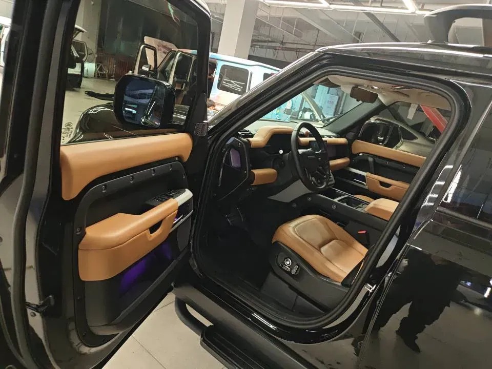 2023 Land Rover Defender 3.0T 400HP L6 8AT,autocango,china used car exporter,china ev exporter,chinese used car exporter,chinese used ev exporter