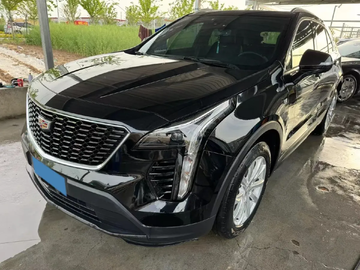 2022 Cadillac XT4 2.0T 237HP L4 9AT,autocango,china used car exporter,china ev exporter,chinese used car exporter,chinese used ev exporter