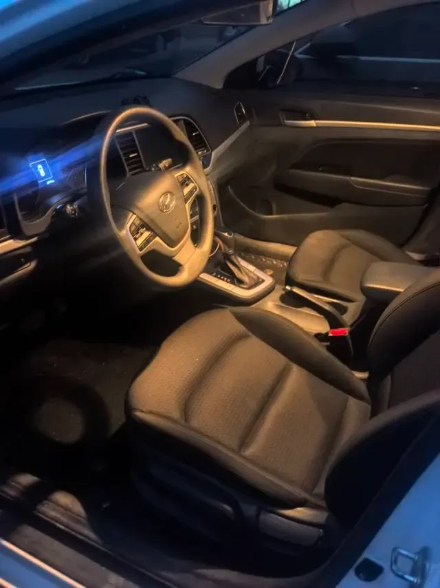 2016 Hyundai Elantra 1.6L 130HP L4 6AT,autocango,china used car exporter,china ev exporter,chinese used car exporter,chinese used ev exporter