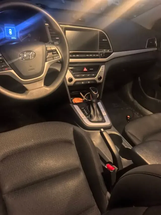 2016 Hyundai Elantra 1.6L 130HP L4 6AT,autocango,china used car exporter,china ev exporter,chinese used car exporter,chinese used ev exporter