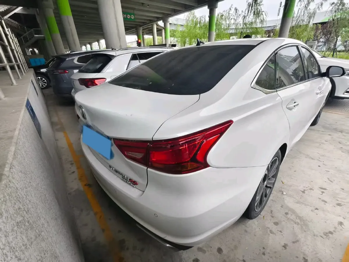 2022 ChangAn Raeton CC 1.5T 188HP L4 7DCT,autocango,china used car exporter,china ev exporter,chinese used car exporter,chinese used ev exporter