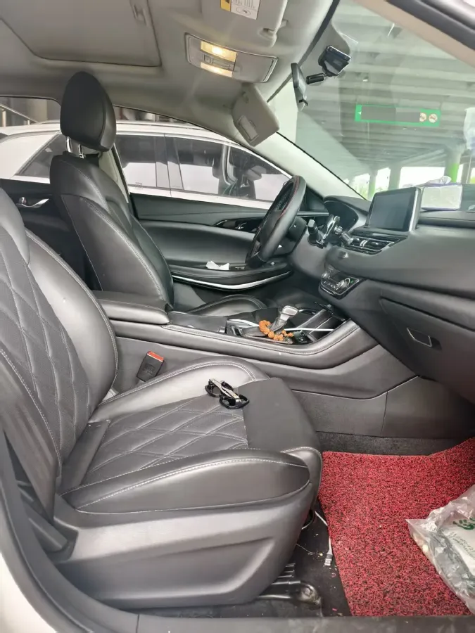 2022 ChangAn Raeton CC 1.5T 188HP L4 7DCT,autocango,china used car exporter,china ev exporter,chinese used car exporter,chinese used ev exporter