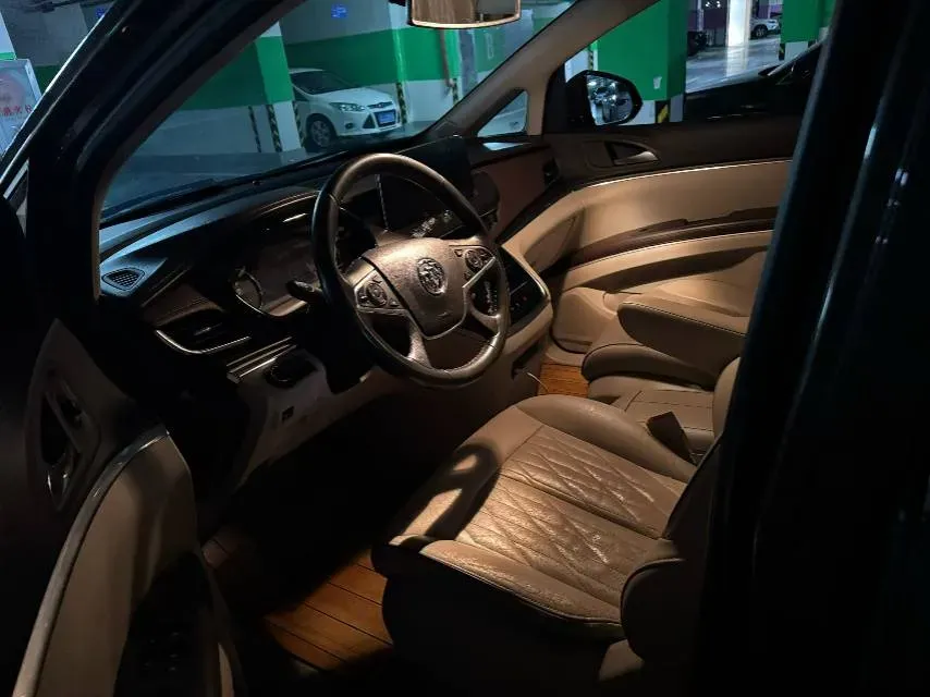 2021 Buick GL8 2.0T 237HP L4 9AT,autocango,china used car exporter,china ev exporter,chinese used car exporter,chinese used ev exporter