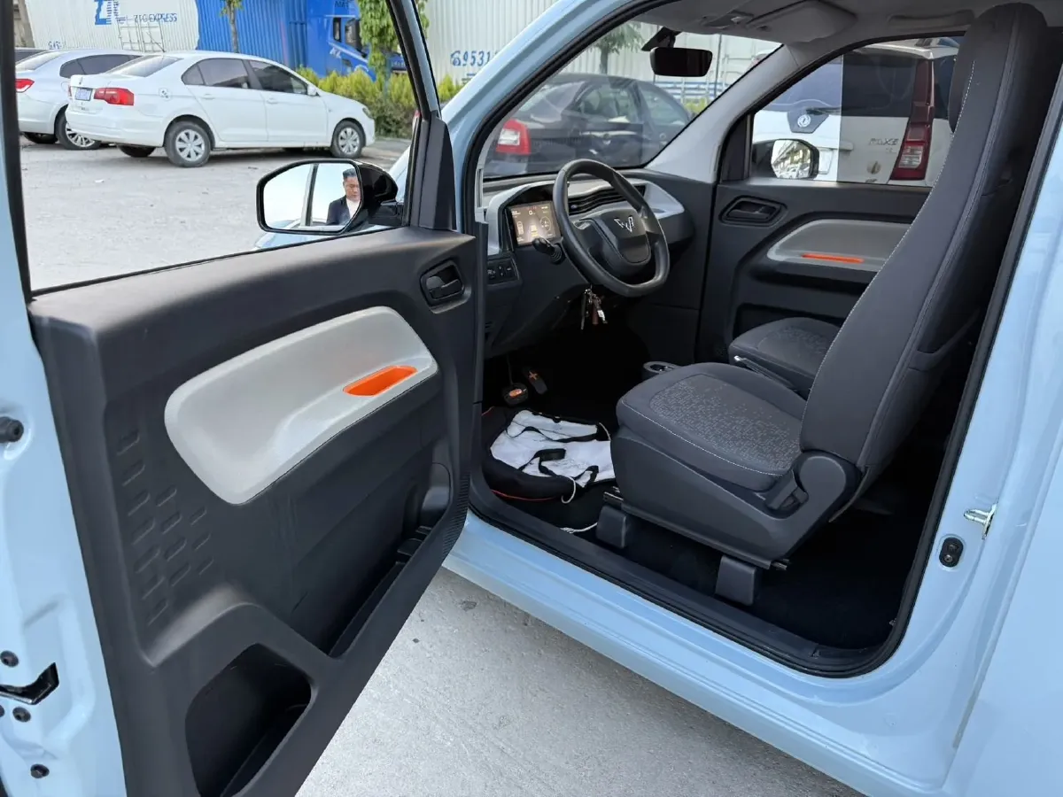 2020 WuLing HongGuang MINI EV BEV 9.3KWH,autocango,china used car exporter,china ev exporter,chinese used car exporter,chinese used ev exporter