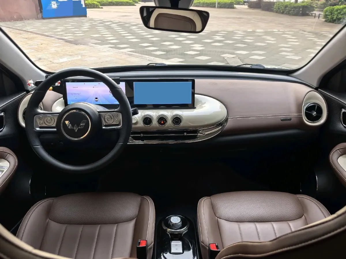 2023 WuLing BinGuo BEV 31.9KWH,autocango,china used car exporter,china ev exporter,chinese used car exporter,chinese used ev exporter