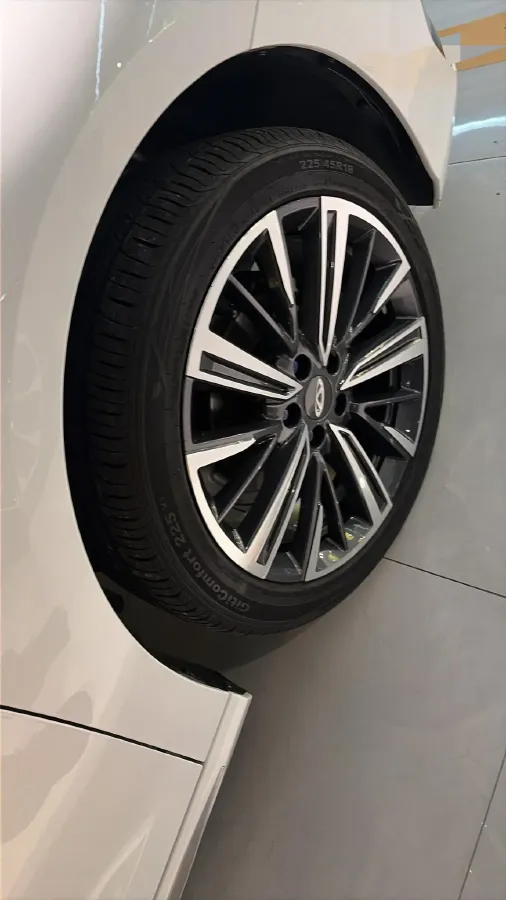 2024 Chery Arrizo 8 1.6T 197HP L4 7DCT,autocango,china used car exporter,china ev exporter,chinese used car exporter,chinese used ev exporter