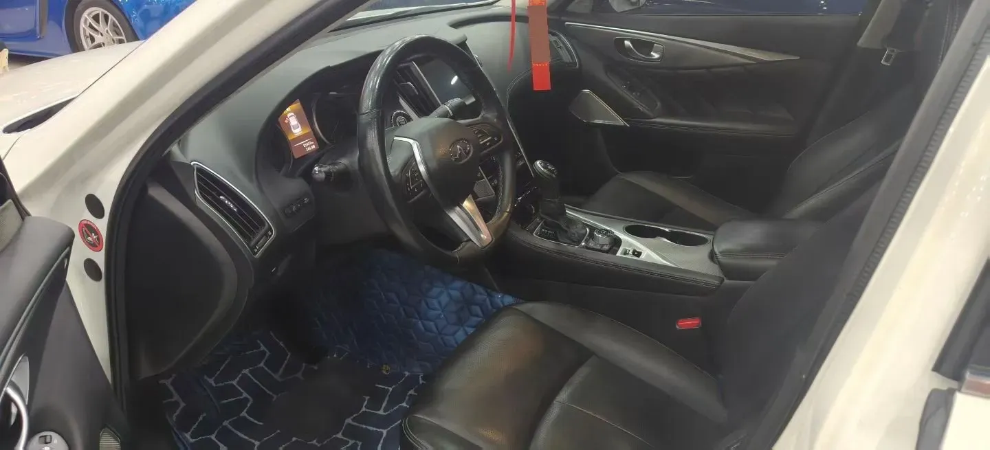 2018 Jeep Grand Commander 2.0T 265HP L4 9AT,autocango,china used car exporter,china ev exporter,chinese used car exporter,chinese used ev exporter