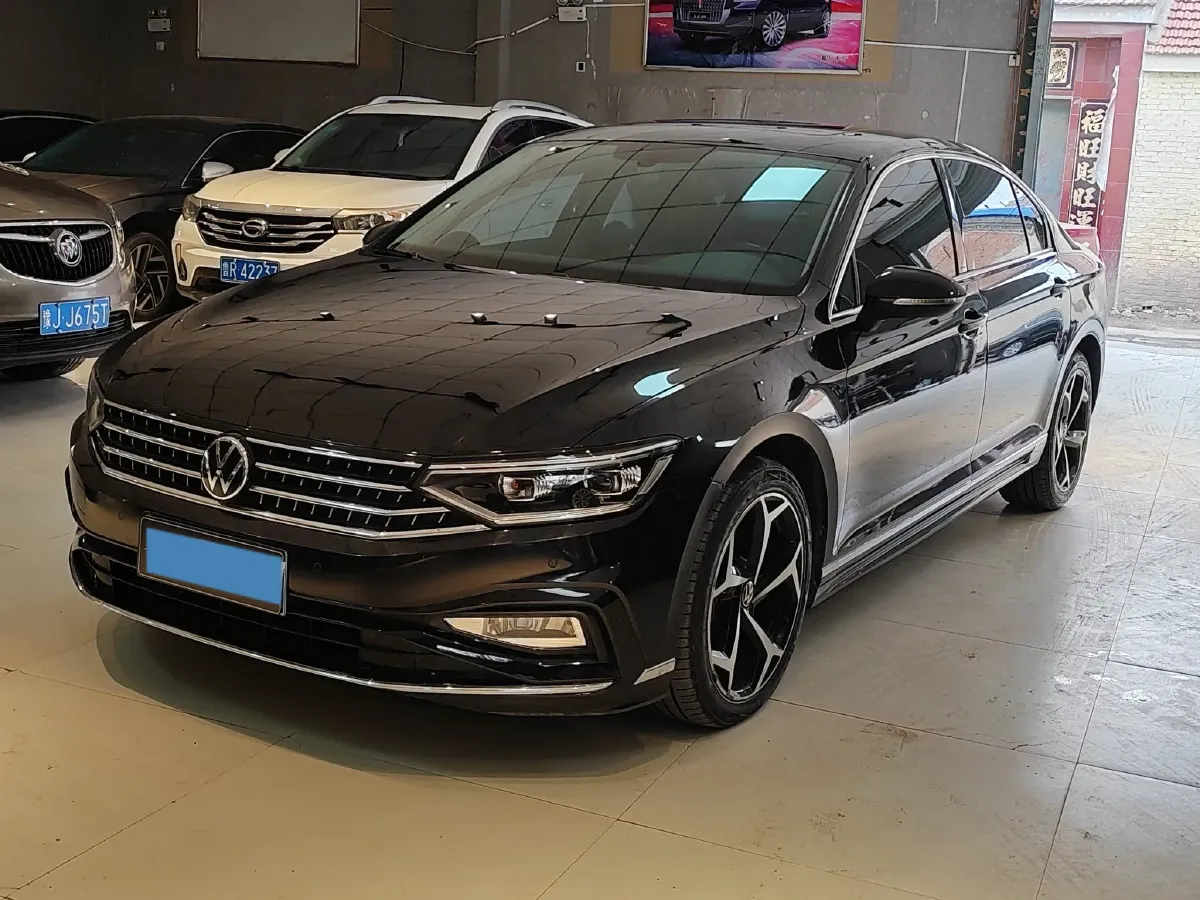 2023 Volkswagen Magotan 1.4T 150HP L4 7DCT,autocango,china used car exporter,china ev exporter,chinese used car exporter,chinese used ev exporter