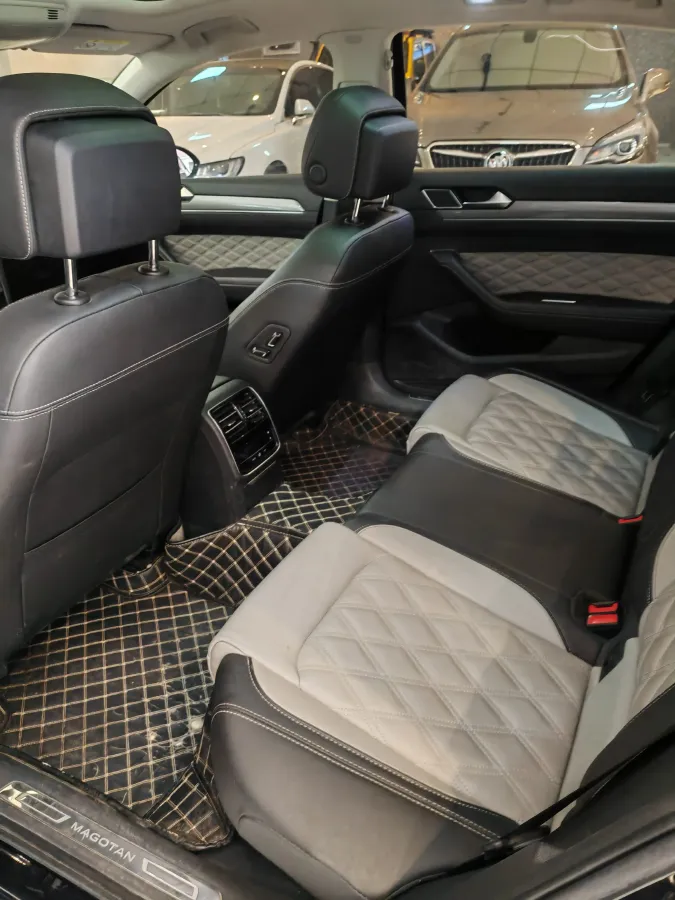 2023 Volkswagen Magotan 1.4T 150HP L4 7DCT,autocango,china used car exporter,china ev exporter,chinese used car exporter,chinese used ev exporter