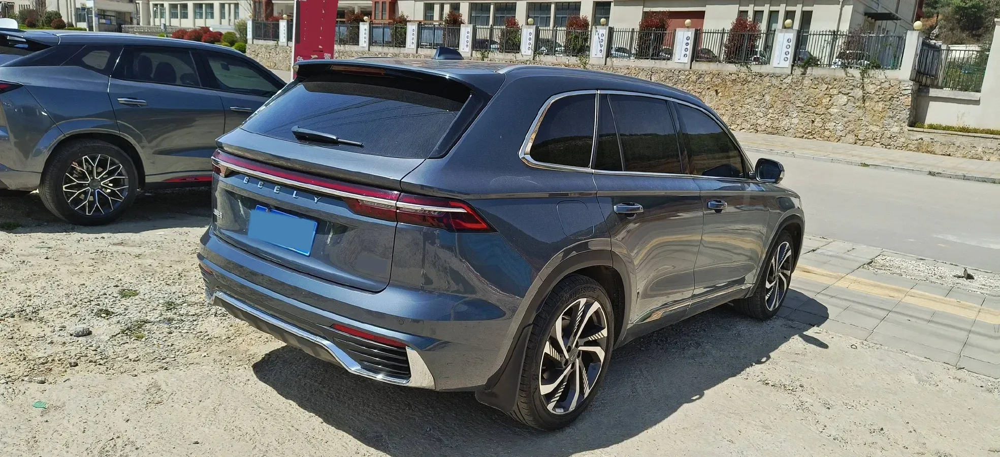 2024 Geely Monjaro 2.0T 238HP L4 8AT,autocango,china used car exporter,china ev exporter,chinese used car exporter,chinese used ev exporter