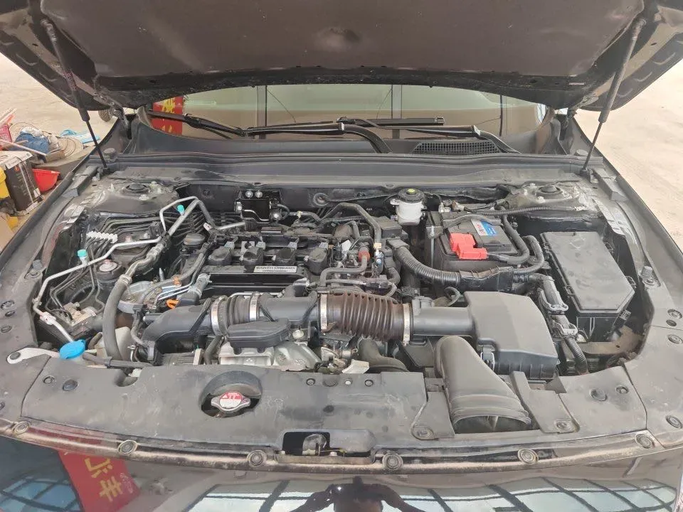 2022 Honda Accord 1.5T 194HP L4 CVT,autocango,china used car exporter,china ev exporter,chinese used car exporter,chinese used ev exporter