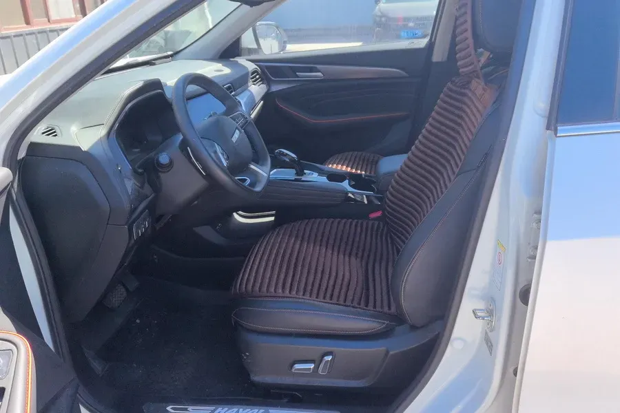 2021 Haval F7 2.0T 224HP L4 7DCT,autocango,china used car exporter,china ev exporter,chinese used car exporter,chinese used ev exporter