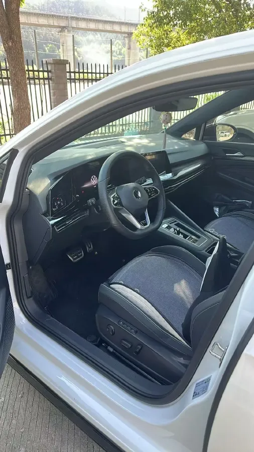 2023 Volkswagen Golf 1.4T 150HP L4 7DCT,autocango,china used car exporter,china ev exporter,chinese used car exporter,chinese used ev exporter