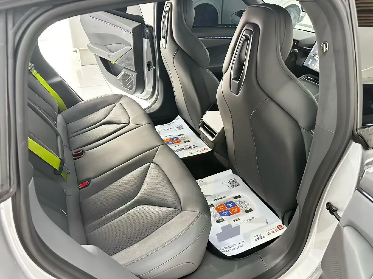 2025 Xpeng P7 BEV,autocango,china used car exporter,china ev exporter,chinese used car exporter,chinese used ev exporter