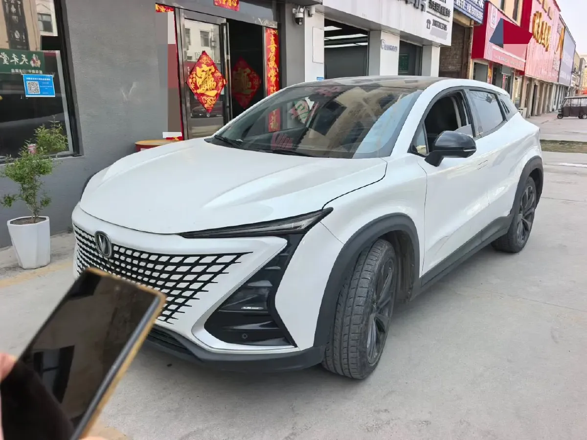 2020 ChangAn UNI-T 1.5T 180HP L4 7DCT,autocango,china used car exporter,china ev exporter,chinese used car exporter,chinese used ev exporter