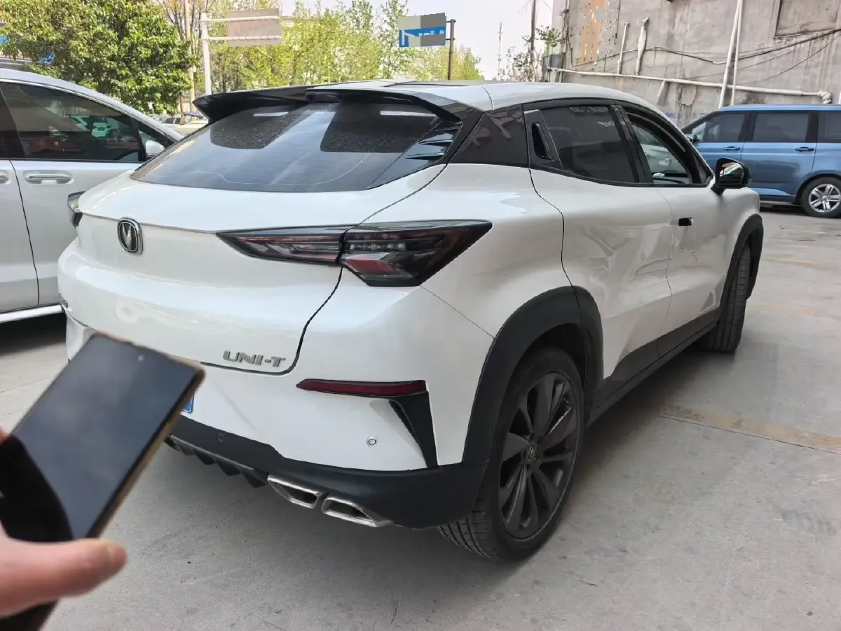 2020 ChangAn UNI-T 1.5T 180HP L4 7DCT,autocango,china used car exporter,china ev exporter,chinese used car exporter,chinese used ev exporter