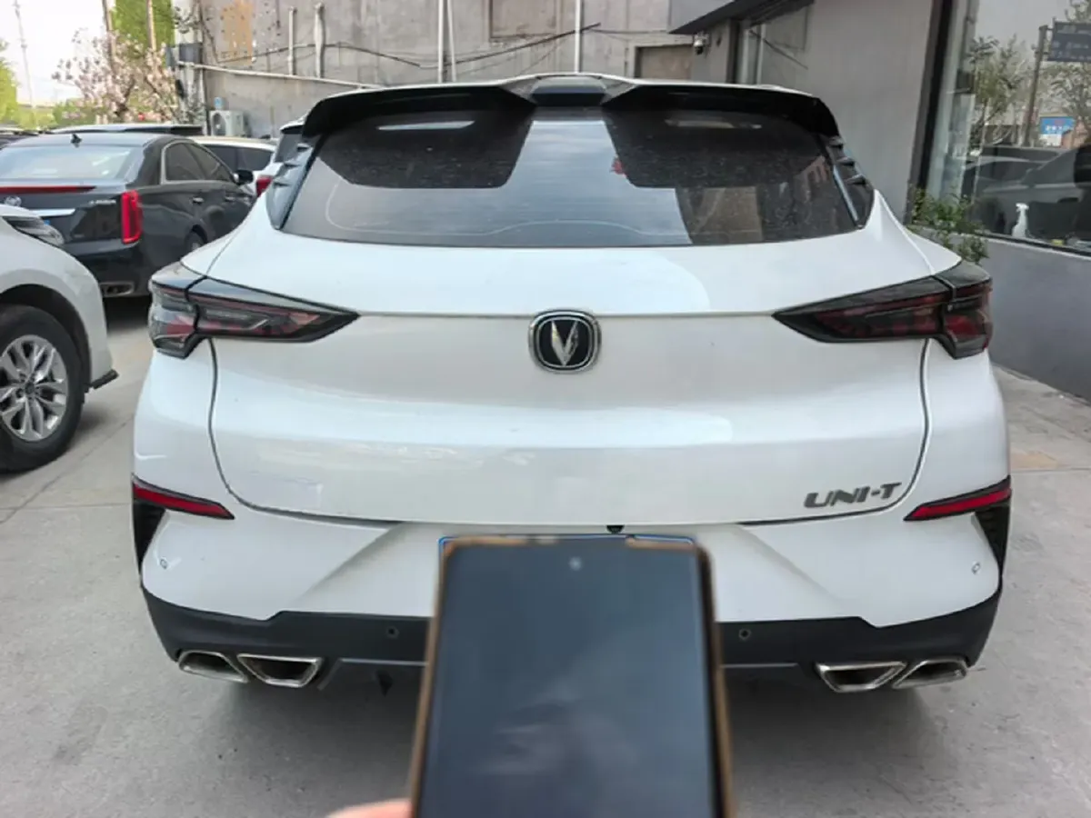 2020 ChangAn UNI-T 1.5T 180HP L4 7DCT,autocango,china used car exporter,china ev exporter,chinese used car exporter,chinese used ev exporter