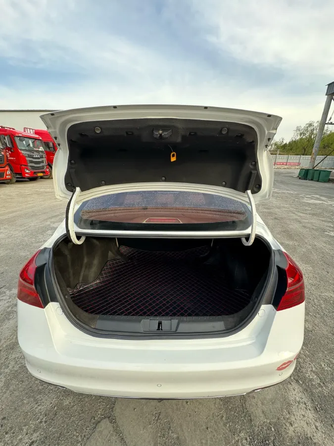 2019 Geely Emgrand 1.5L 109HP L4 5MT,autocango,china used car exporter,china ev exporter,chinese used car exporter,chinese used ev exporter