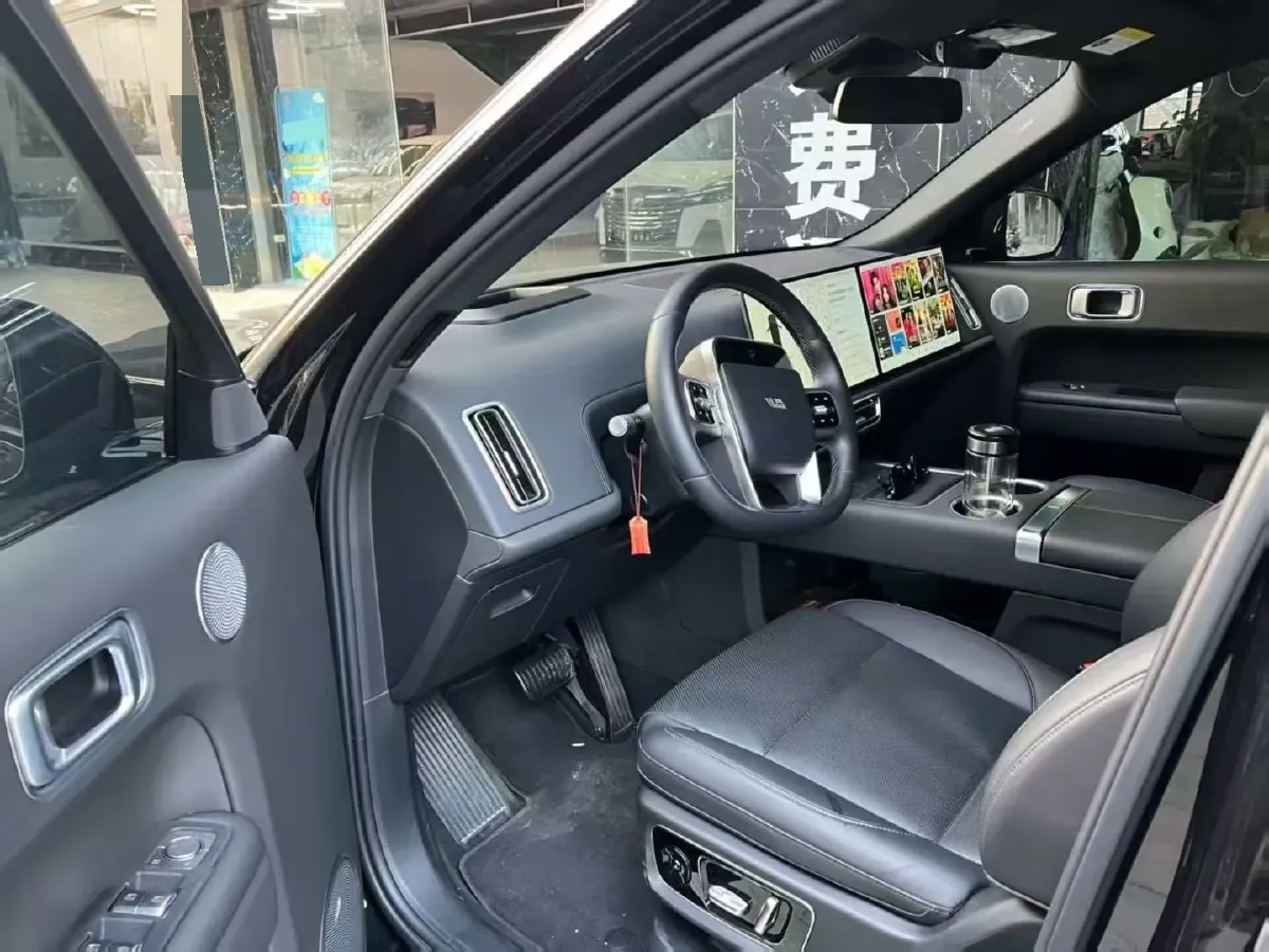 2024 Li L9 Range Extended 154HP REEV 52.3KWH,autocango,china used car exporter,china ev exporter,chinese used car exporter,chinese used ev exporter