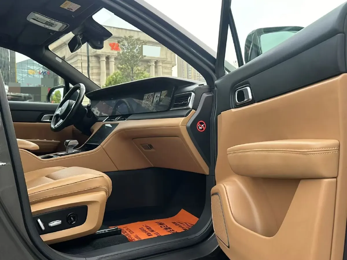 2021 Li ONE Range Extended 131HP REEV 40.5KWH,autocango,china used car exporter,china ev exporter,chinese used car exporter,chinese used ev exporter