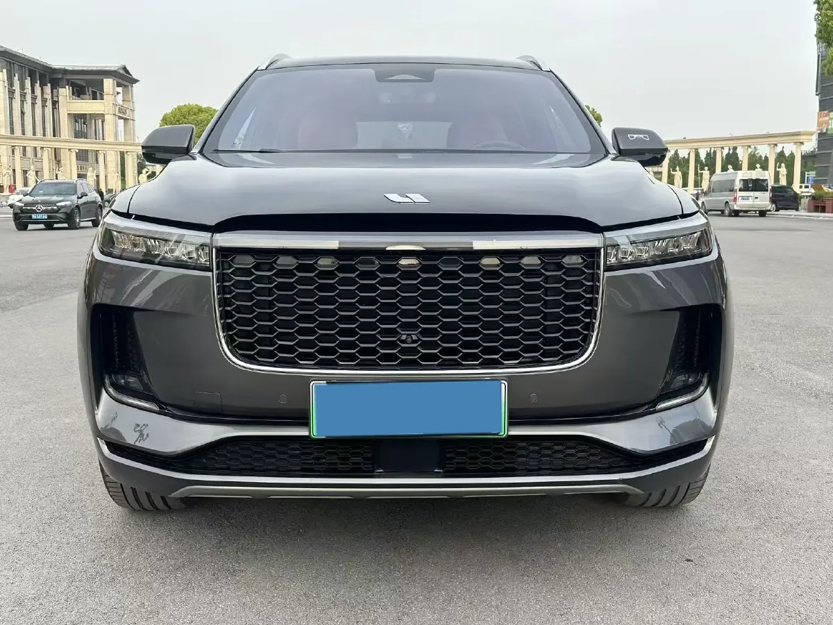 2021 Li ONE Range Extended 131HP REEV 40.5KWH,autocango,china used car exporter,china ev exporter,chinese used car exporter,chinese used ev exporter