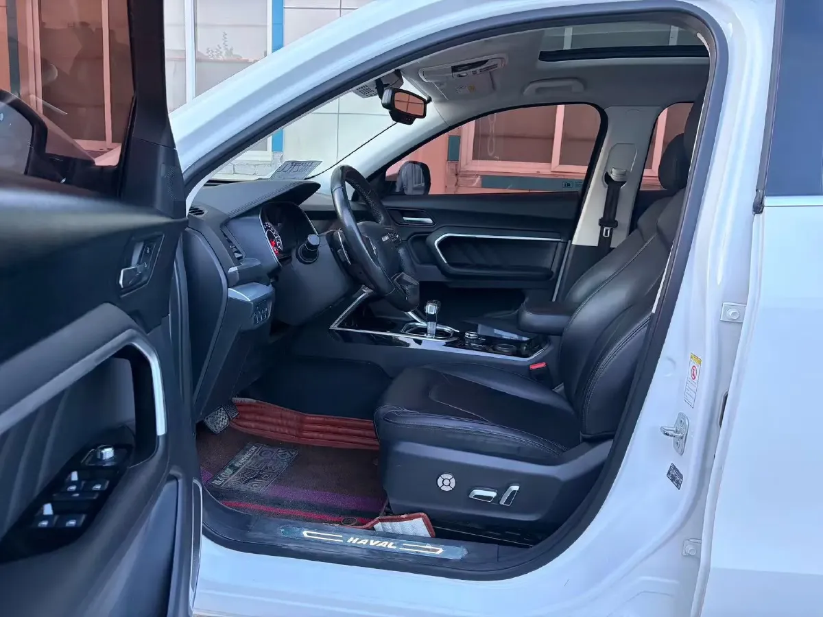 2017 Haval H6 2.0T 197HP L4 7DCT,autocango,china used car exporter,china ev exporter,chinese used car exporter,chinese used ev exporter