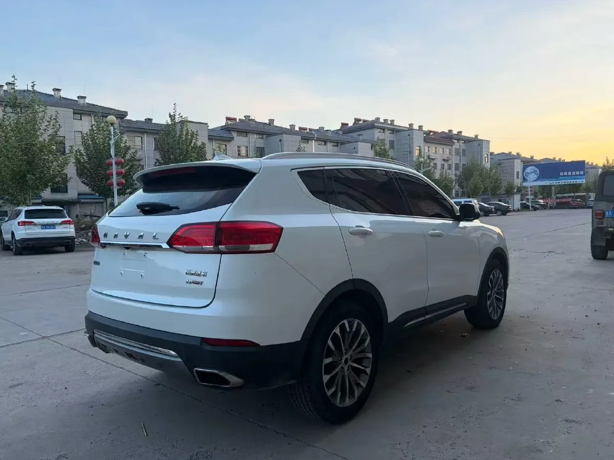 2017 Haval H6 2.0T 197HP L4 7DCT,autocango,china used car exporter,china ev exporter,chinese used car exporter,chinese used ev exporter