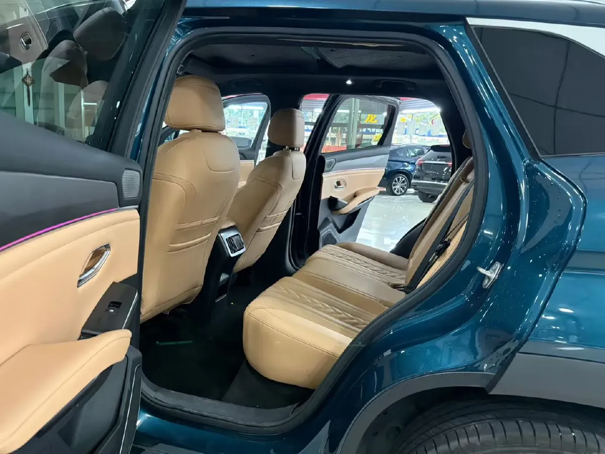 2024 BYD SongL DM-i 1.5L 101HP L4 E-CVT PHEV 18.3KWH,autocango,china used car exporter,china ev exporter,chinese used car exporter,chinese used ev exporter