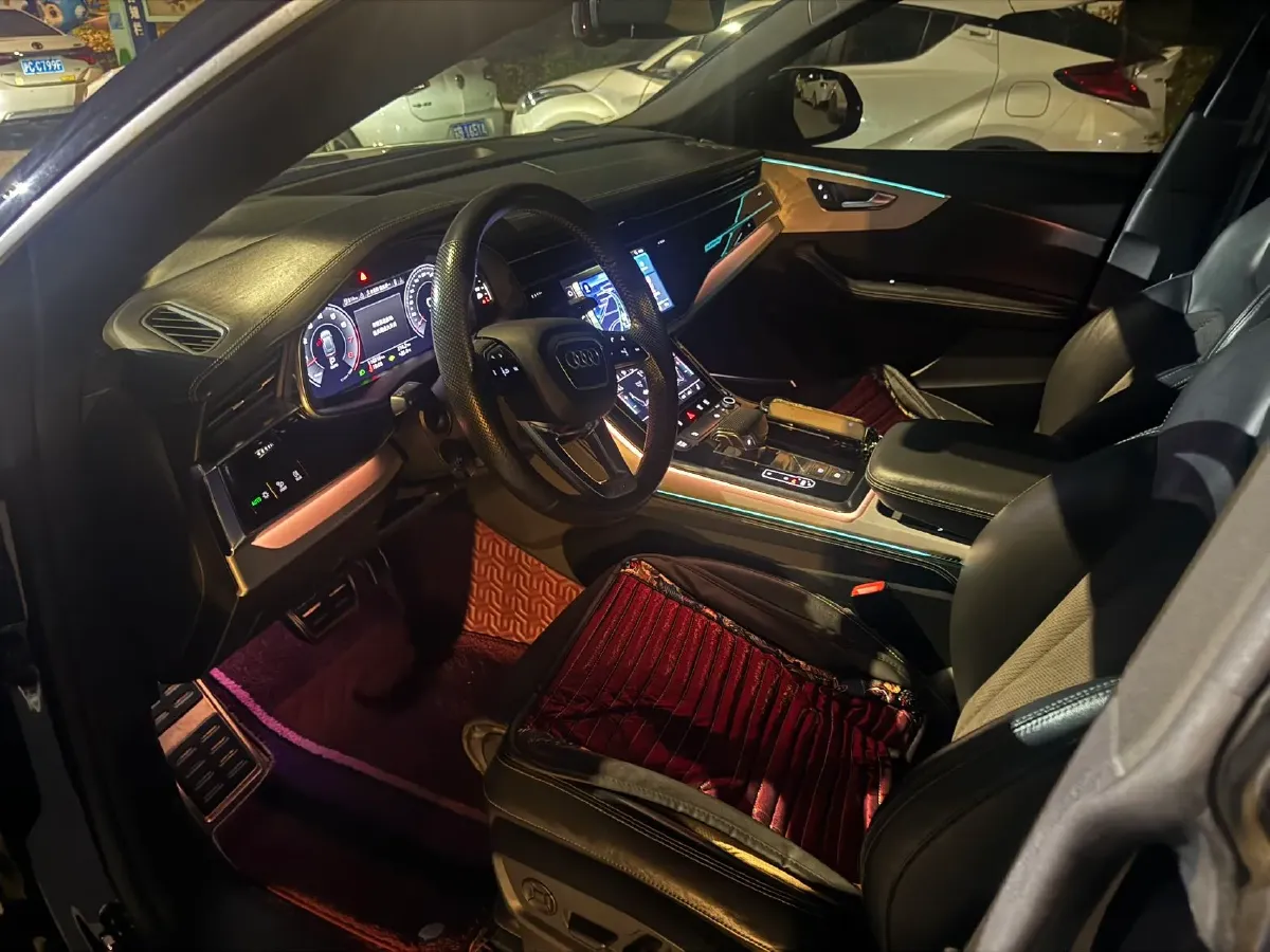 2019 Audi Q8 3.0T 340HP V6 8AT,autocango,china used car exporter,china ev exporter,chinese used car exporter,chinese used ev exporter