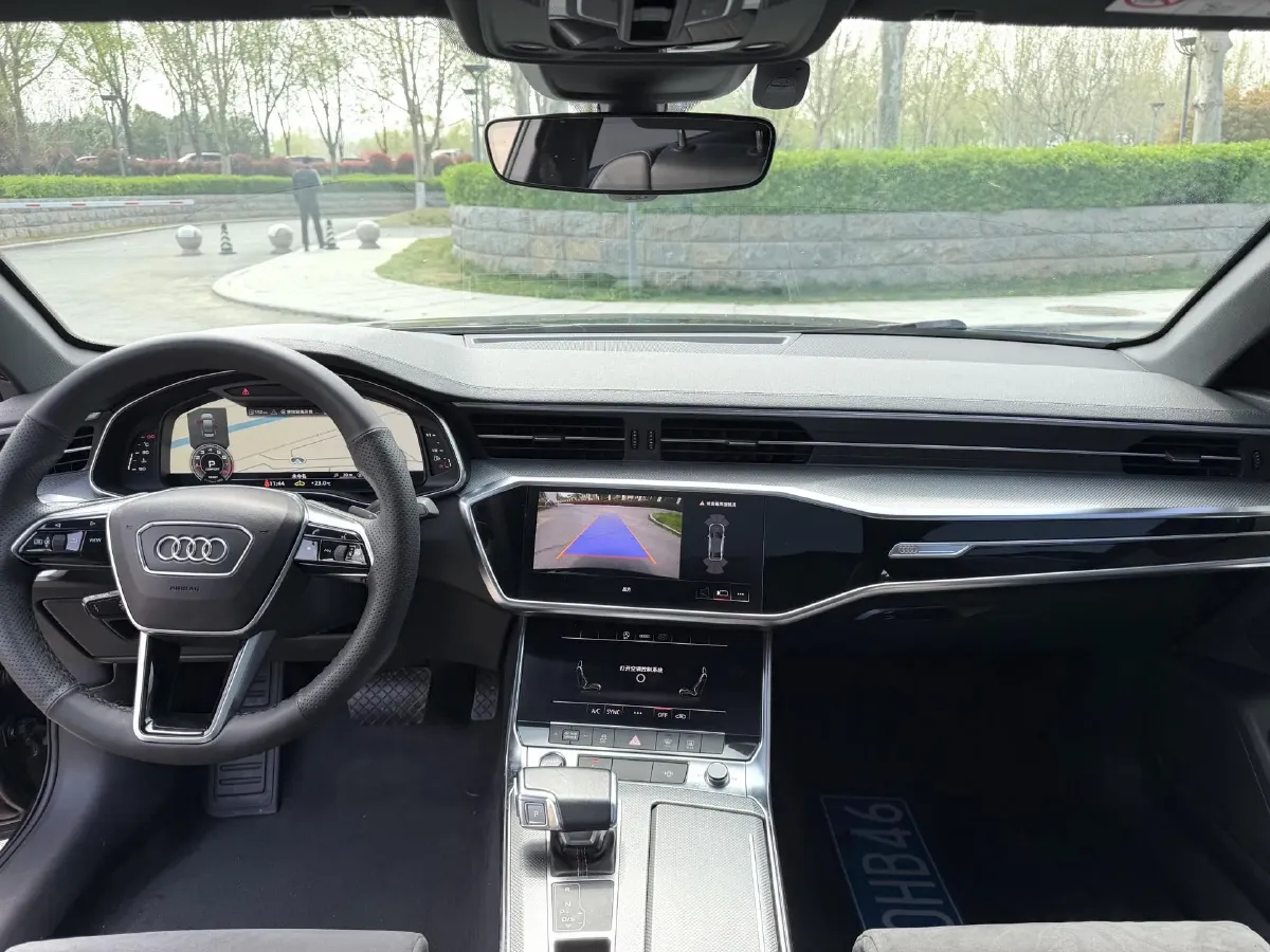 2021 Audi A6L 2.0T 190HP L4 7DCT,autocango,china used car exporter,china ev exporter,chinese used car exporter,chinese used ev exporter
