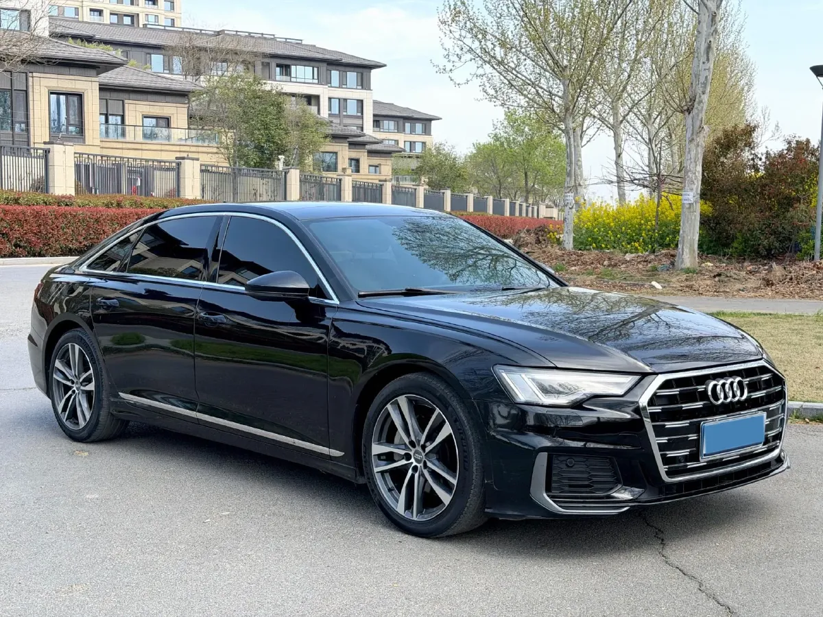 2021 Audi A6L 2.0T 190HP L4 7DCT,autocango,china used car exporter,china ev exporter,chinese used car exporter,chinese used ev exporter