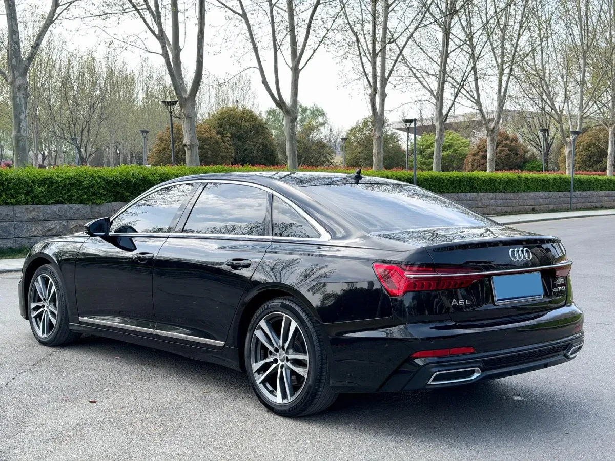 2021 Audi A6L 2.0T 190HP L4 7DCT,autocango,china used car exporter,china ev exporter,chinese used car exporter,chinese used ev exporter