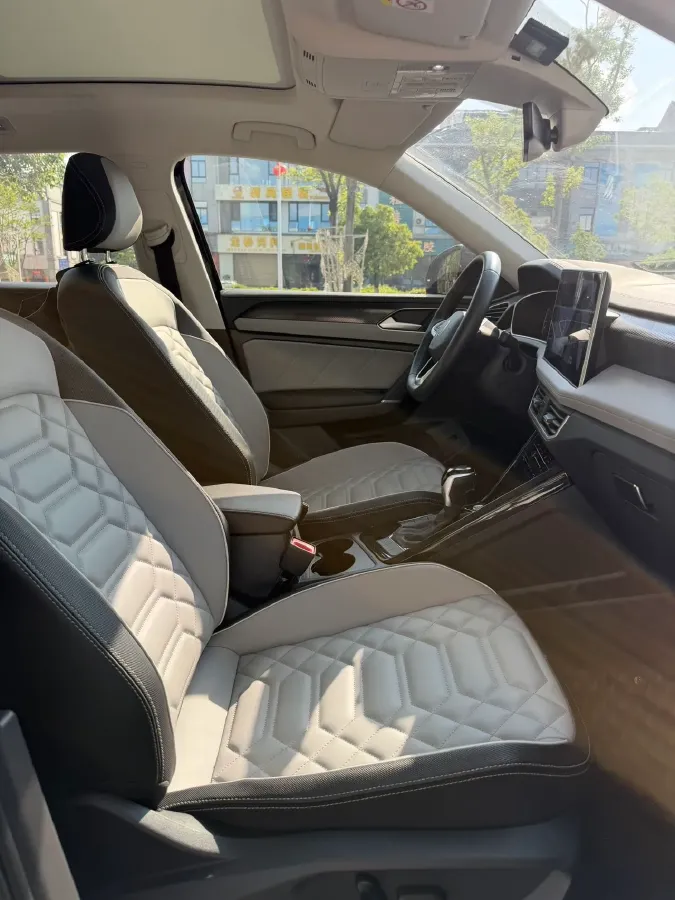 2023 Volkswagen Tayron 2.0T 186HP L4 7DCT,autocango,china used car exporter,china ev exporter,chinese used car exporter,chinese used ev exporter