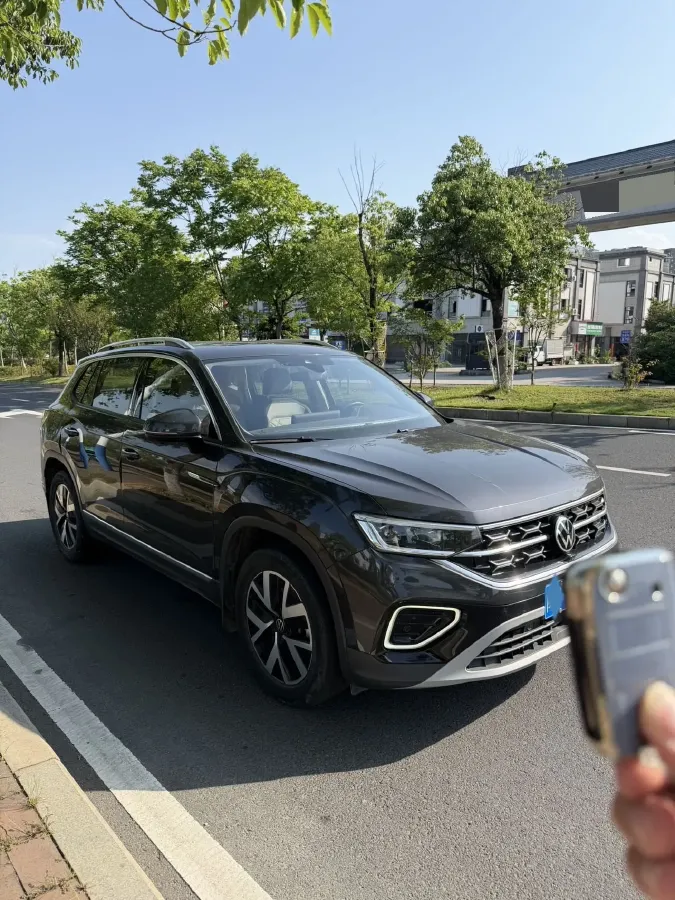 2023 Volkswagen Tayron 2.0T 186HP L4 7DCT,autocango,china used car exporter,china ev exporter,chinese used car exporter,chinese used ev exporter