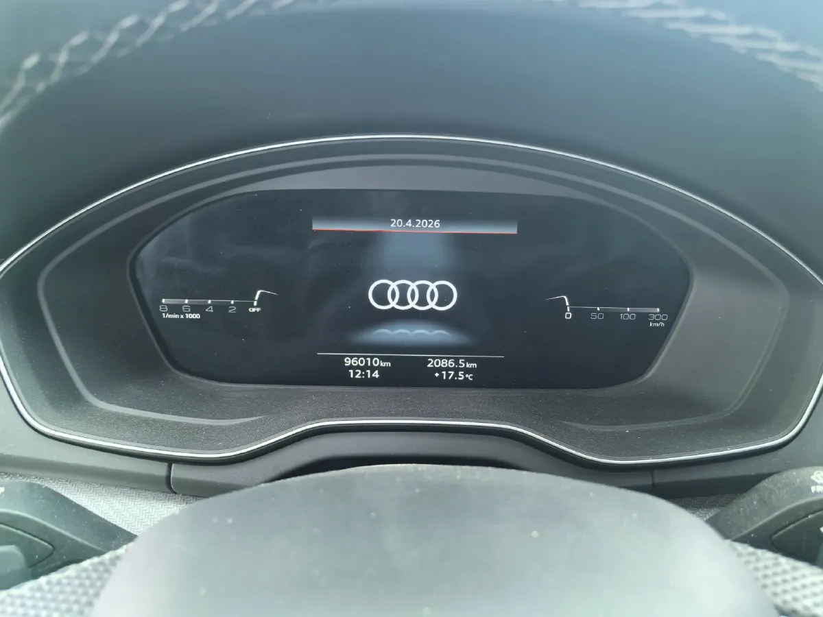 2021 Audi Q5L Sportback 2.0T 252HP L4 7DCT,autocango,china used car exporter,china ev exporter,chinese used car exporter,chinese used ev exporter