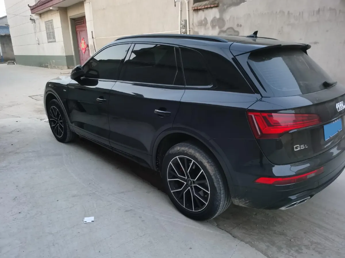 2024 Audi Q5L 2.0T 245HP L4 7DCT,autocango,china used car exporter,china ev exporter,chinese used car exporter,chinese used ev exporter