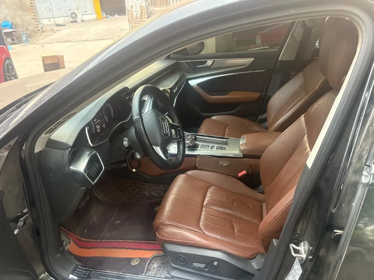 2020 Audi A6L 2.0T 224HP L4 7DCT,autocango,china used car exporter,china ev exporter,chinese used car exporter,chinese used ev exporter