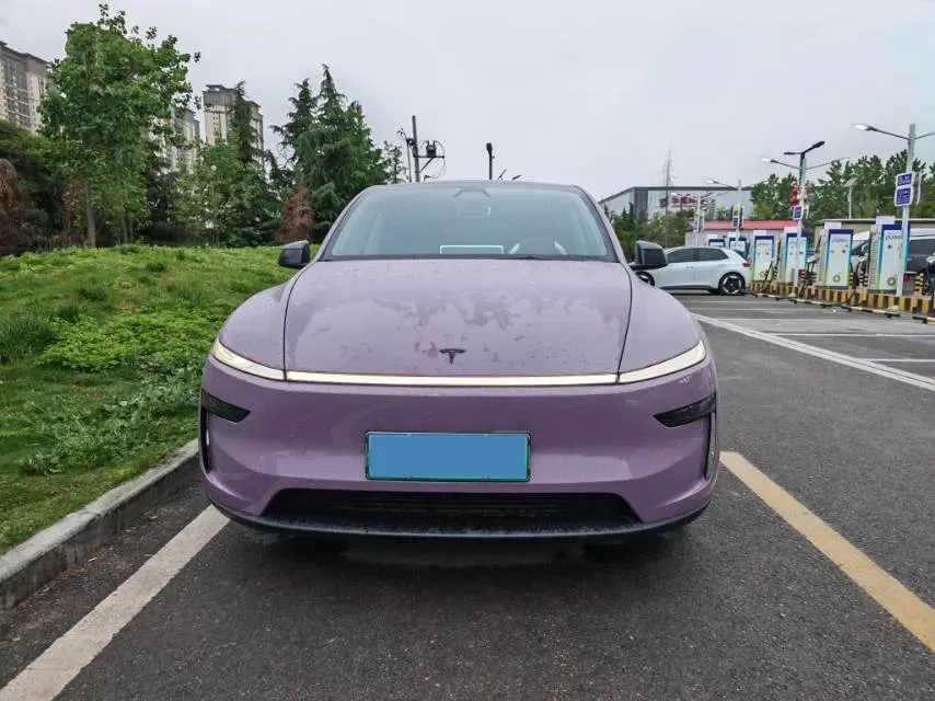 2025 Tesla Model Y BEV 62.5KWH,autocango,china used car exporter,china ev exporter,chinese used car exporter,chinese used ev exporter