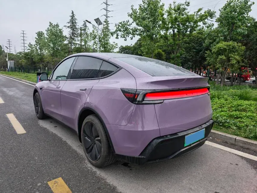 2025 Tesla Model Y BEV 62.5KWH,autocango,china used car exporter,china ev exporter,chinese used car exporter,chinese used ev exporter