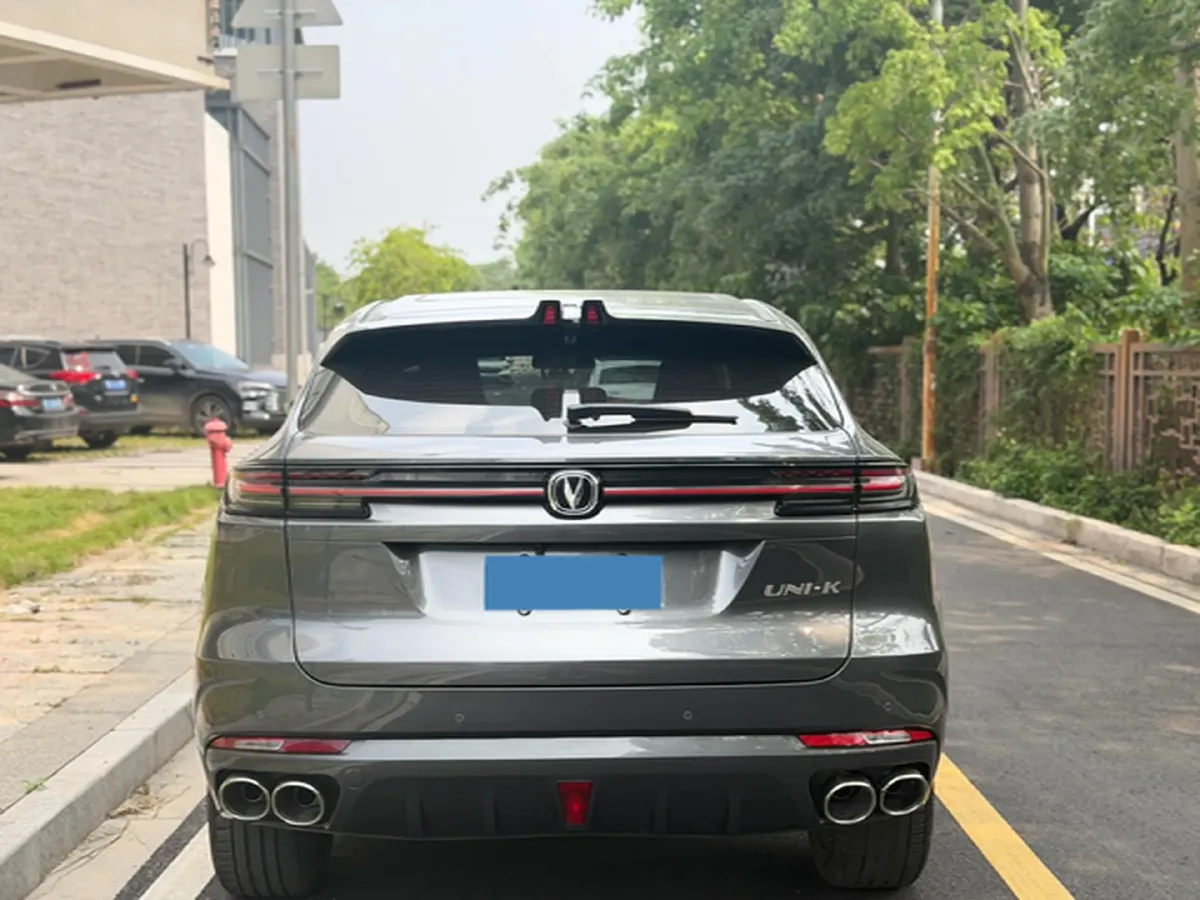 2021 ChangAn UNI-K 2.0T 233HP L4 8AT,autocango,china used car exporter,china ev exporter,chinese used car exporter,chinese used ev exporter