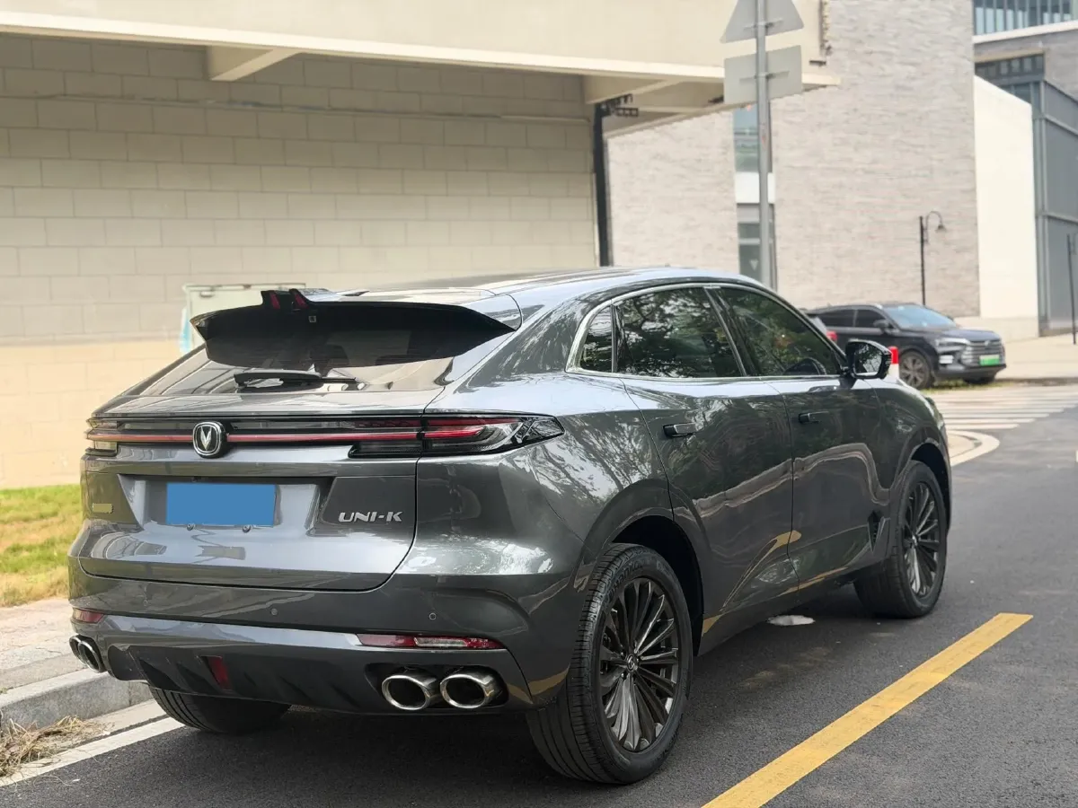 2021 ChangAn UNI-K 2.0T 233HP L4 8AT,autocango,china used car exporter,china ev exporter,chinese used car exporter,chinese used ev exporter