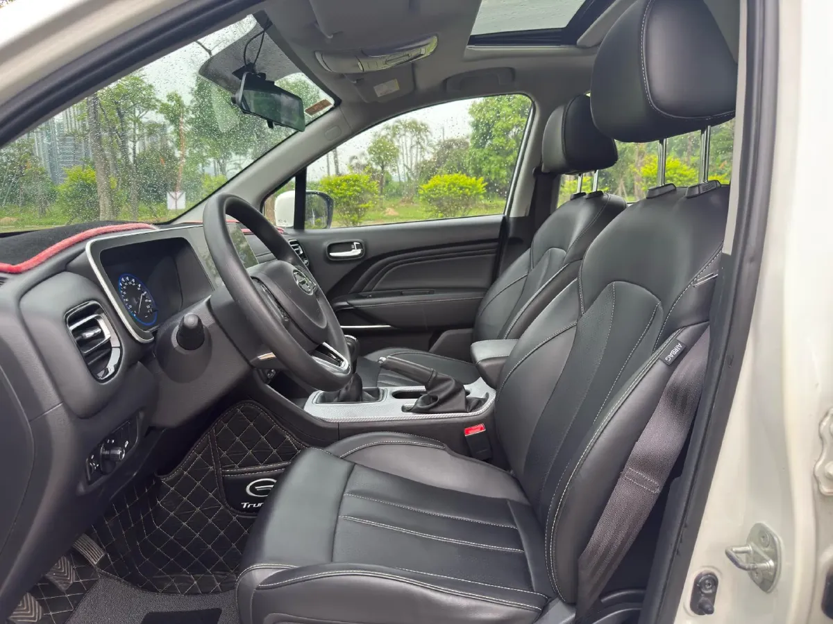 2021 GAC Trumpchi GS3 1.5T 163HP L3 6MT,autocango,china used car exporter,china ev exporter,chinese used car exporter,chinese used ev exporter